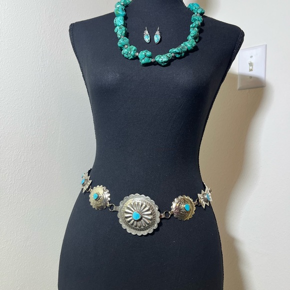 Turquoise & 925 Silver Super Chunky 24” Necklace. Earrings sold separately - Picture 2 of 8